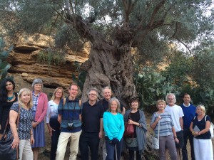 What is the best way of exploring Sicily?